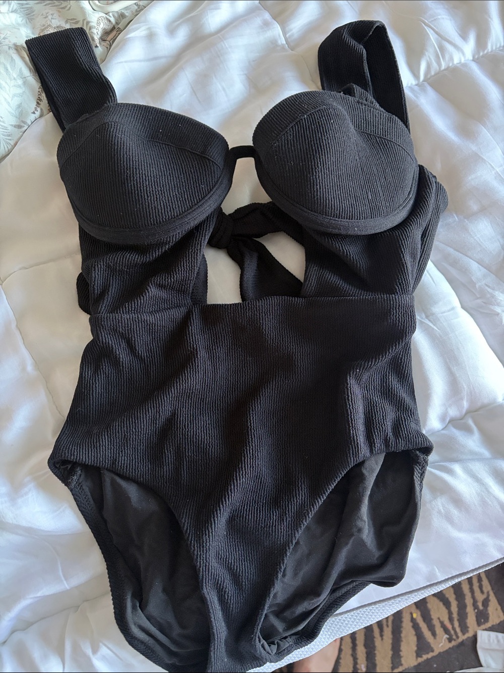 Arabella London Black Ribbed One-Piece Swimsuit with Underwire - Small NWT